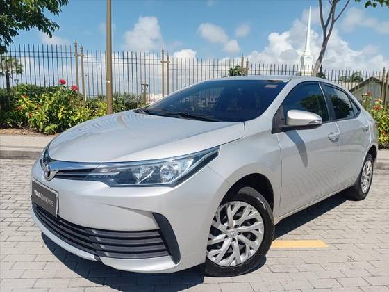 TOYOTA COROLLA 1.8 GLI 16V FLEX 4P AUTOMÁTICO TOYOTA COROLLA 1.8 GLI 16V FLEX 4P AUTOMÁTICO